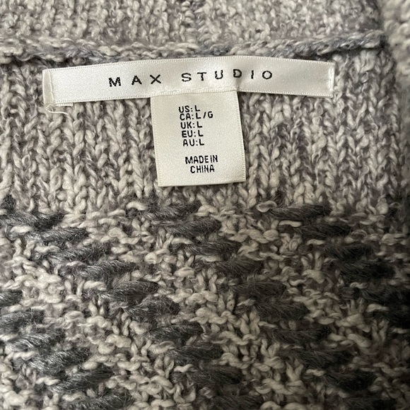 Long Knit Cardigan Sweater (Large) - Picture 3 of 6